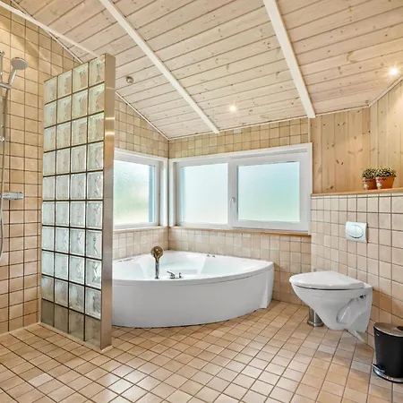 Nice In With Kitchen Holiday home *